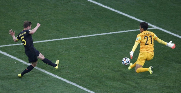 今日战报,宋灰灰带您走进世界杯